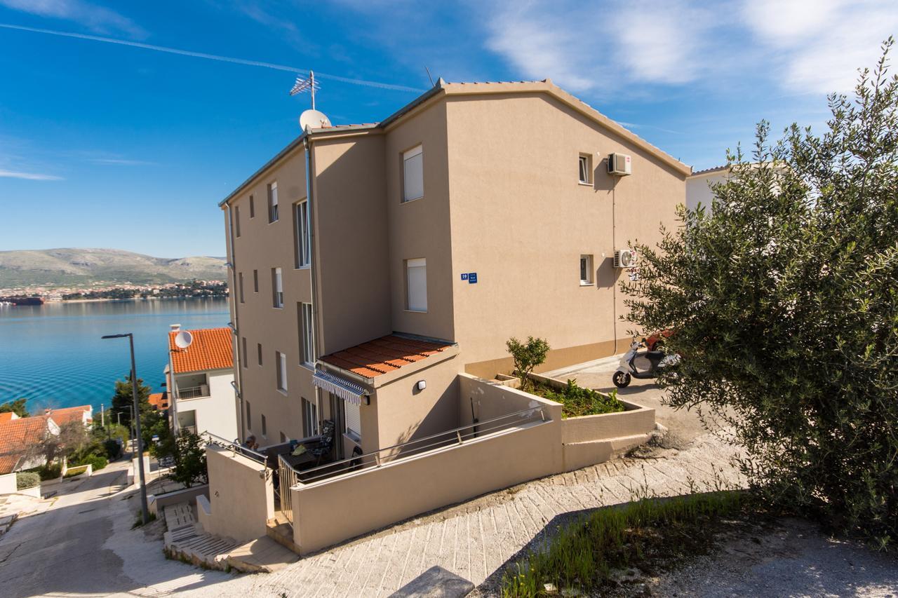 Apartment Glavica Трогир Екстериор снимка