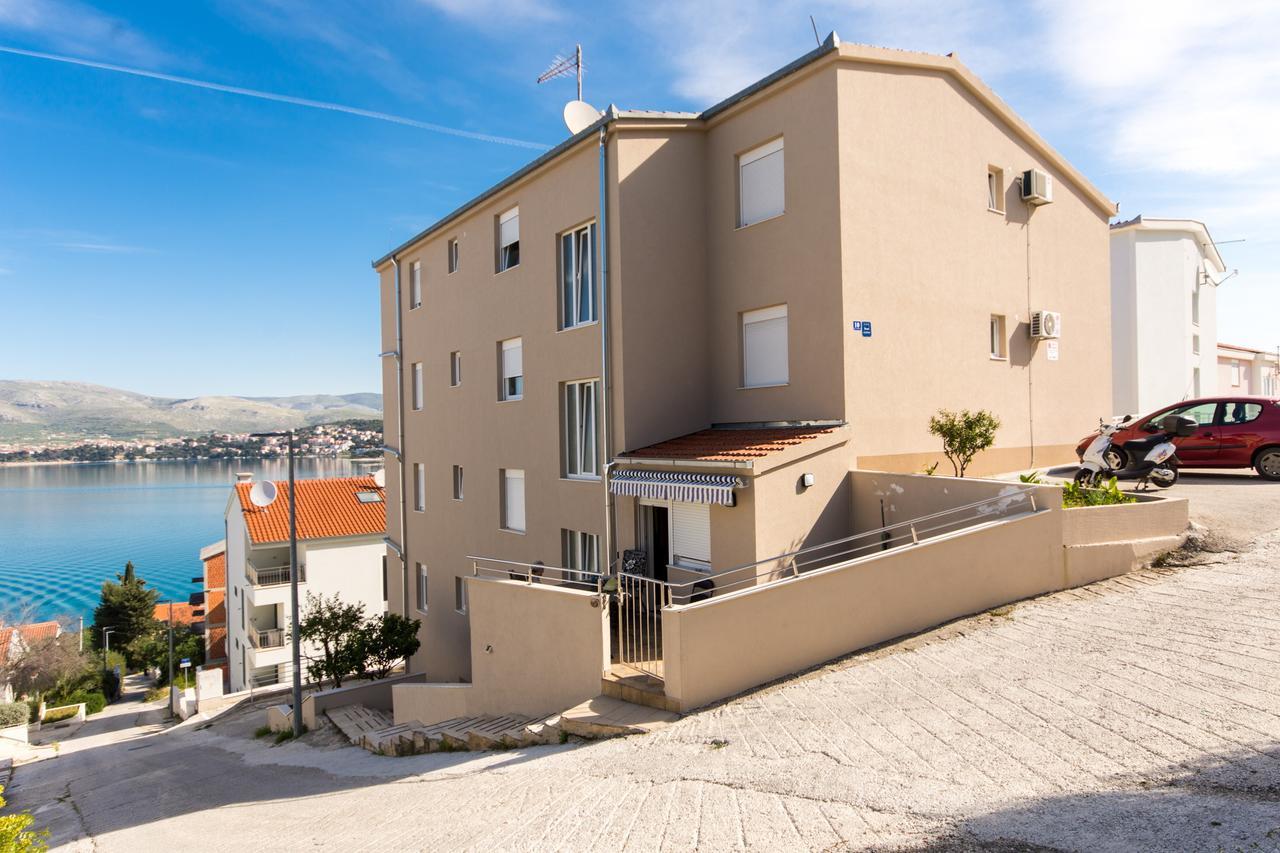 Apartment Glavica Трогир Екстериор снимка